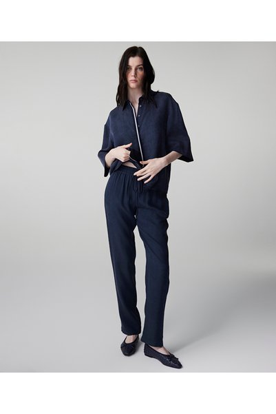 Carrot Fit Pants with Waist Tie