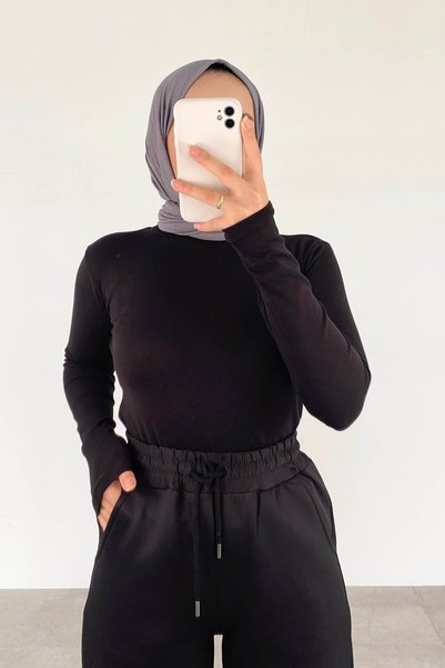 Turtleneck Ribbed Body Black