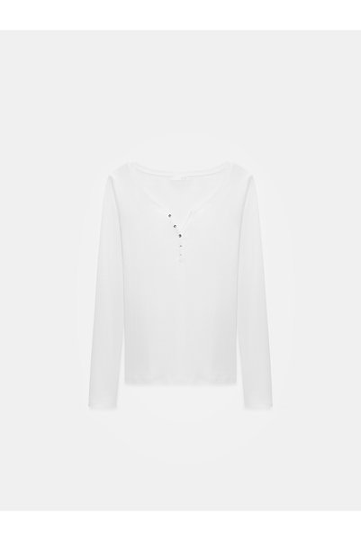 32699 100% Cotton Button Detailed Top-White