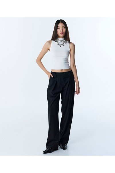 Line Pattern Straight Pants