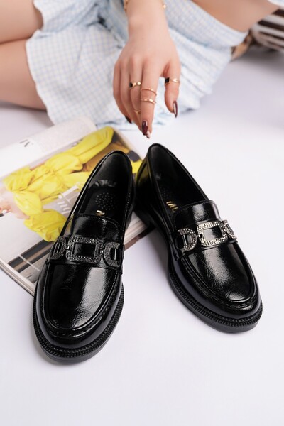 Arven Metal Buckle Stone Detailed Casual Women's Loafer Shoes