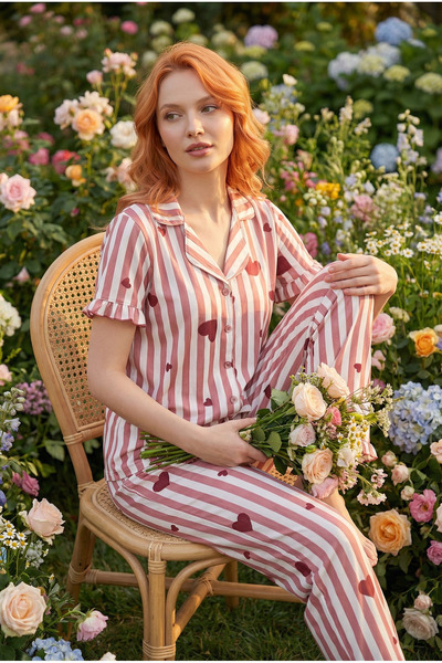 Red Heart Patterned Buttoned Pajama Set