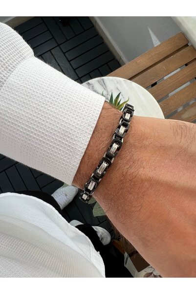 Men's Steel Color Resistant Black and White King Chain Bracelet