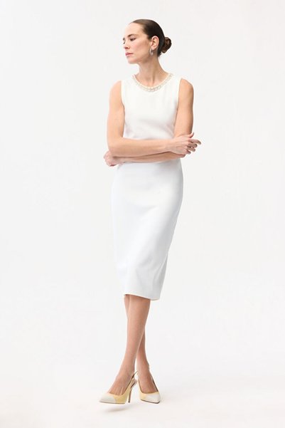 Sleeveless Dress with Stone Detail on the Collar