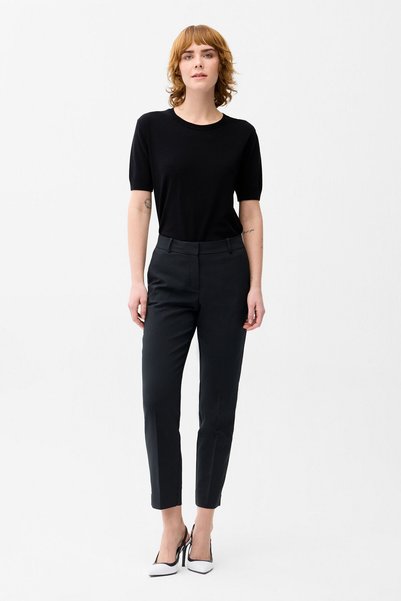 Pocketed pants