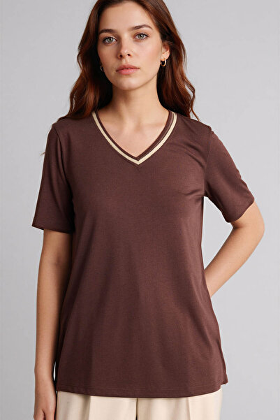 Regular Fit маица со V-израз и кратки ракави F2770AX26SP