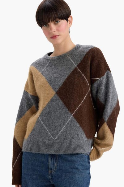 Relax Fit Crew Neck Diamond Patterned Knit Sweater G2185AX25WN