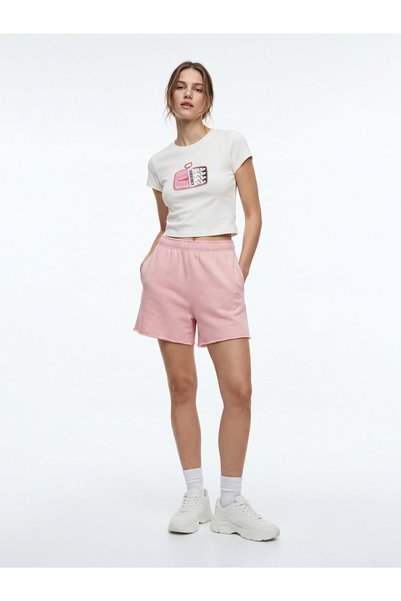 Relaxed Cut Short Stretchy Knitted Pink Shorts