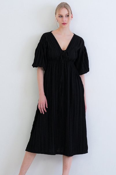Black V-Neck Tie Detailed Ruffle Fabric Maxi Length Dress Alc-X15413