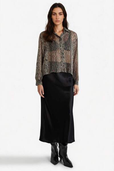 A-Line Regular Waist Satin Midi Skirt B1867Ax24Sp