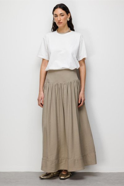 Corsage Mink Color Maxi Skirt