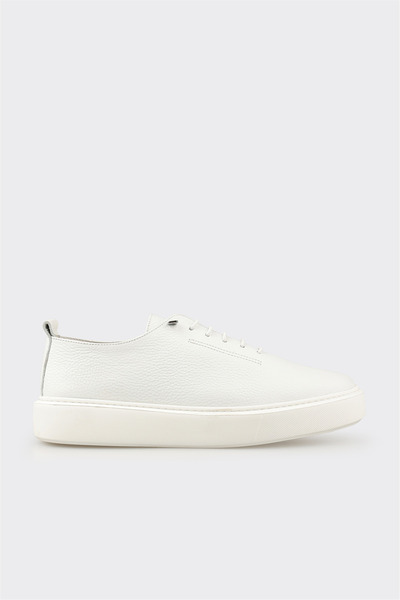 White leather men's casual shoes