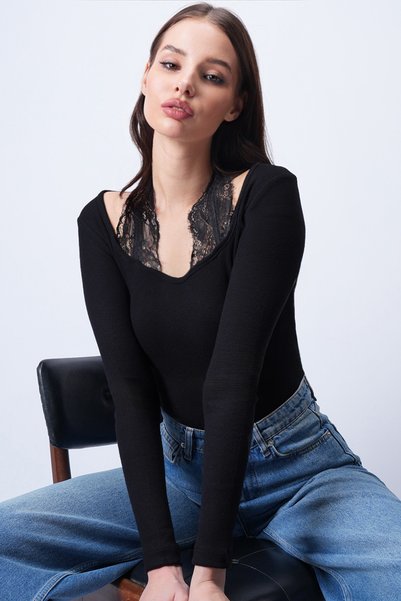 Black Tied Lace Long Sleeve Blouse ALC-X15054