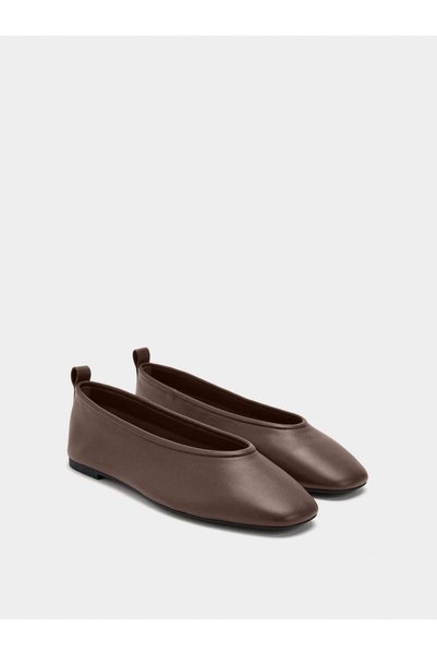 Women's Strap and Belt Buckled Leather Ballet Flats