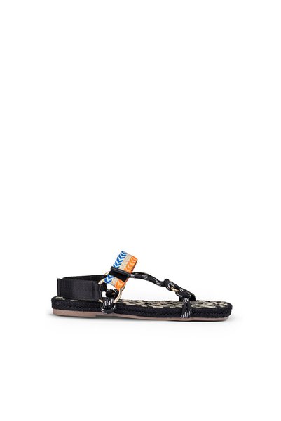 Contrast Strap Metal Buckle Sandals