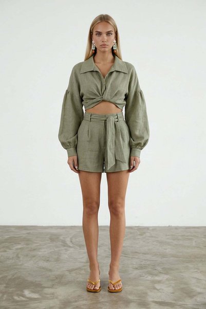 Khaki Shirt Collar Tie Detail Woven Double-Breasted Blouse and Double-Pocket Shorts Set Alc-X13475