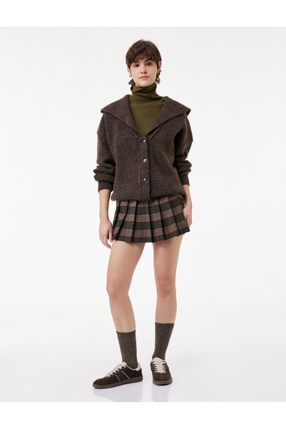 Long Sleeve Buttoned Turn-Down Collar Knitwear Cardigan