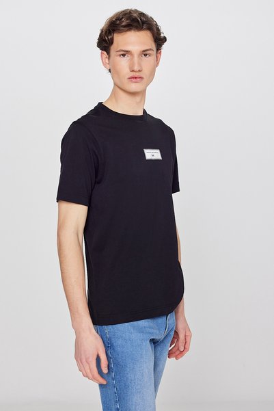 100% Cotton Breathable Fabric Regular Fit T-Shirt with Logo Detail