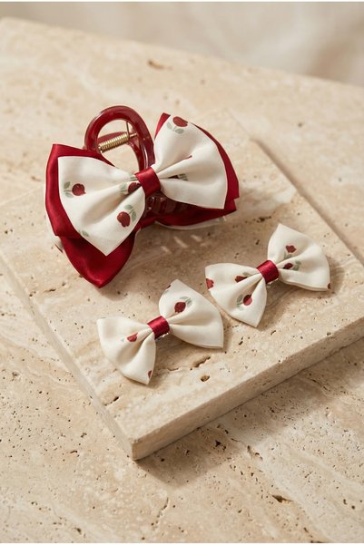 Rose Patterned 3-Piece Buckle Ecru