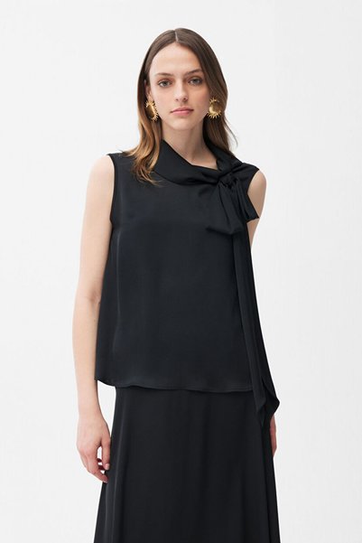 Tie Detailed Blouse