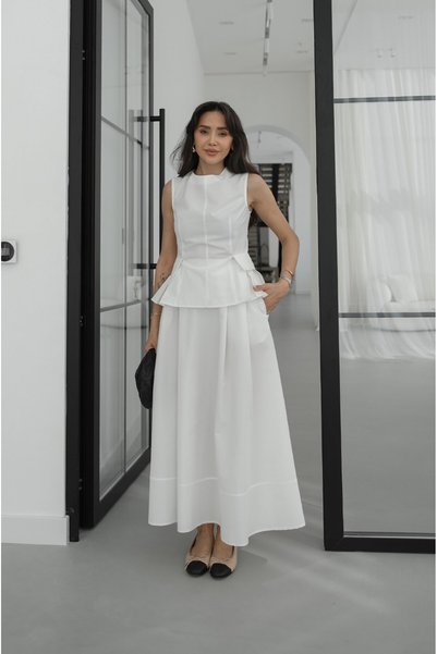 White Pleated Detailed Blouse Skirt Set