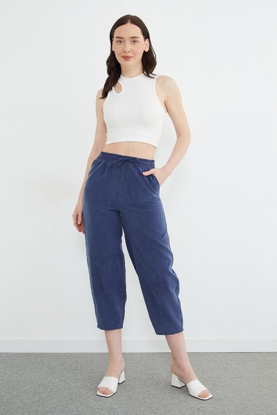 Elastic Waist Pocketed Tencel Fabric Trousers