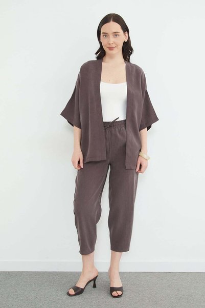 Elastic Waist Pocketed Tencel Fabric Pants