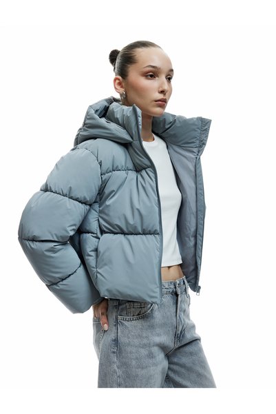 Hooded Long Sleeve Pocket Detailed Zippered Quilted Water Repellent Puffer Jacket