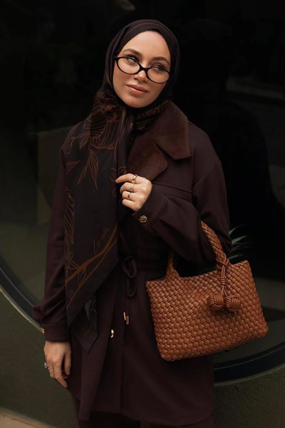 Knitted Soft Leather Strap Bag 930858 Brown