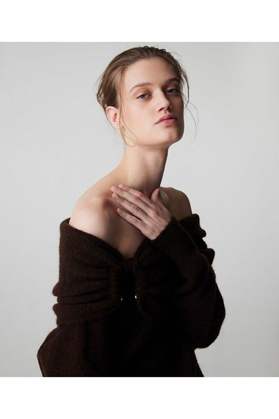Open Shoulder Knitwear