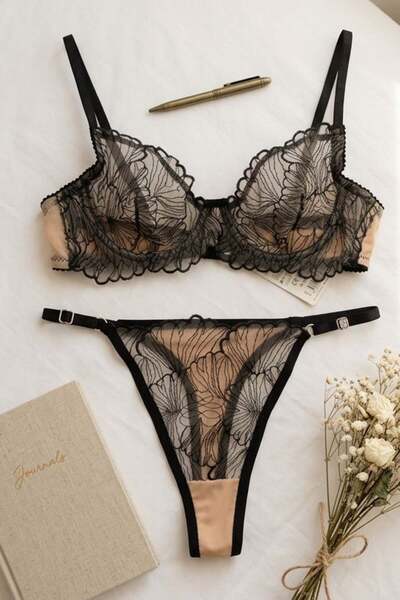 Lace Patterned Bra Set Black