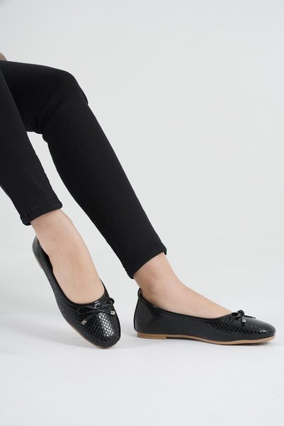 Women's Black Ballerina Bow Patent Leather Ballerinas Byndblrn01