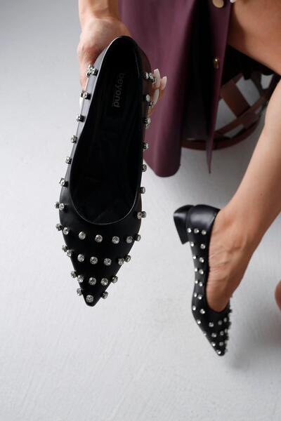 Women's Black Jewelled Pointed Toe Leather Ballerinas 2.5cm Byndkp866