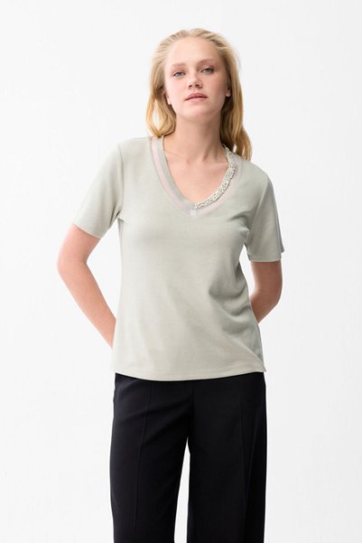 Green Pearl Detailed V-Neck T-Shirt