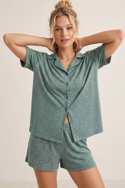 Green Leopard Print Shirt Collar Buttoned Knitted Shorts Pajama Set 8055