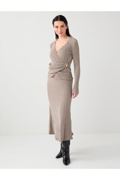 Mink Normal Waist Comfortable Cut Midi Knitted Skirt