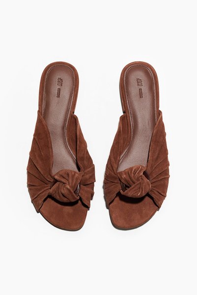 Knot Detailed Suede Sandals
