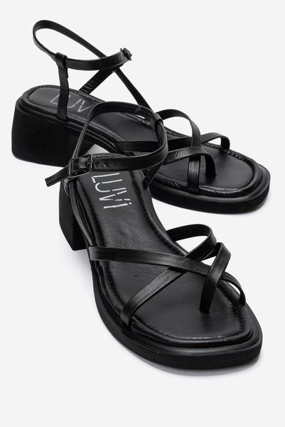 CIRELLE Black Genuine Leather Thong Women's Thick Heel Sandals