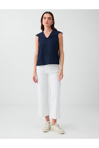 Off-White Regular Waist Denim Trousers with Pocket Detail