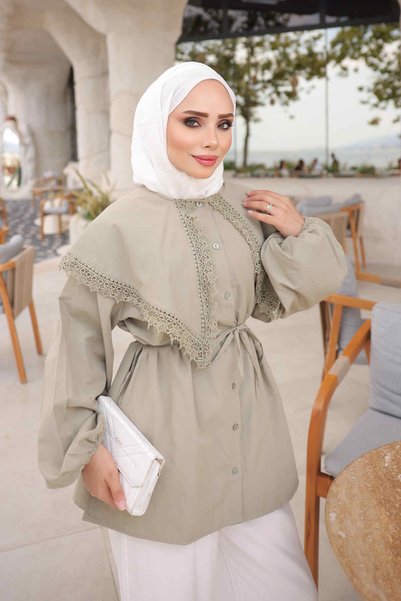 Light Khaki Collared Lace-Up Waist Tie Shirt