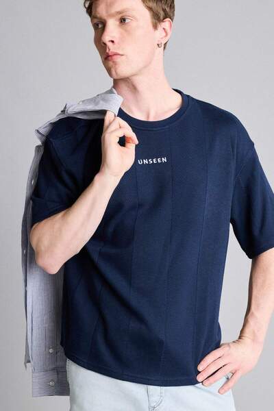 Boxy Fit Slogan Printed Short Sleeve T-Shirt H6303Ax26Sm