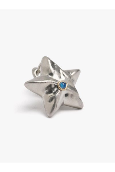 Embossed Detailed Star Earrings