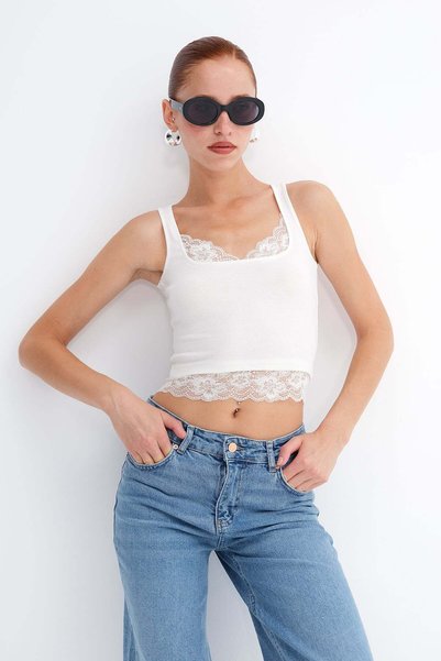 Lace Detailed Athlete Top A02366