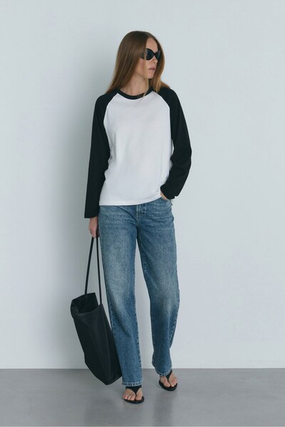 Black Reglan Double Color T-Shirt