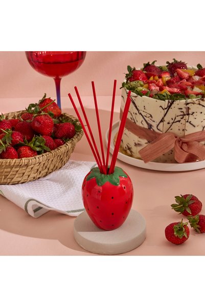 Karcaca Home Sweet Strawberry Stick Ambient Fragrance