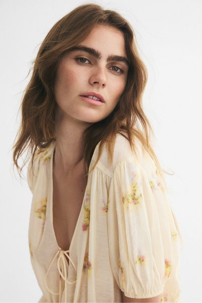 Blouse with Puffy Sleeves and Peplum