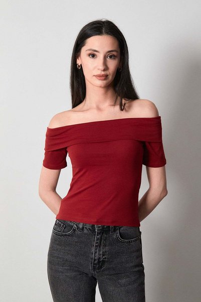 Basic Madonna Collar Blouse