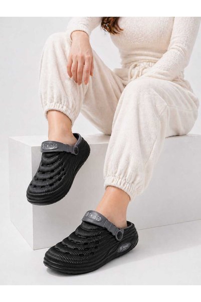 Unisex Summer Slippers – Breathable, Soft Sole, Adjustable Back Strap Sandals