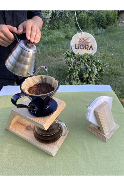 дрвен сет за подготовка на кафе V60, држачи за ѓезве и филтер хартија - подарок керамички V60 дрипер