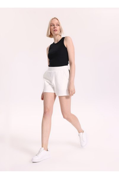 White Women's Regular Fit Sweat Shorts F6Sl-Sht0004